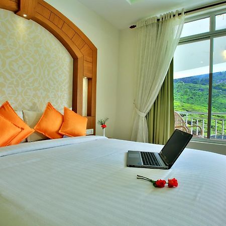 Monsoon Grande Hotel Munnar Kültér fotó