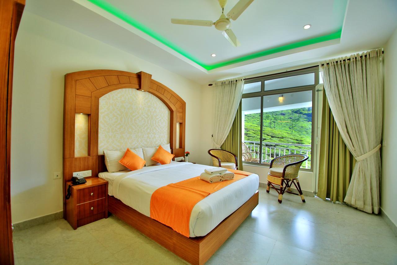 Monsoon Grande Hotel Munnar Kültér fotó
