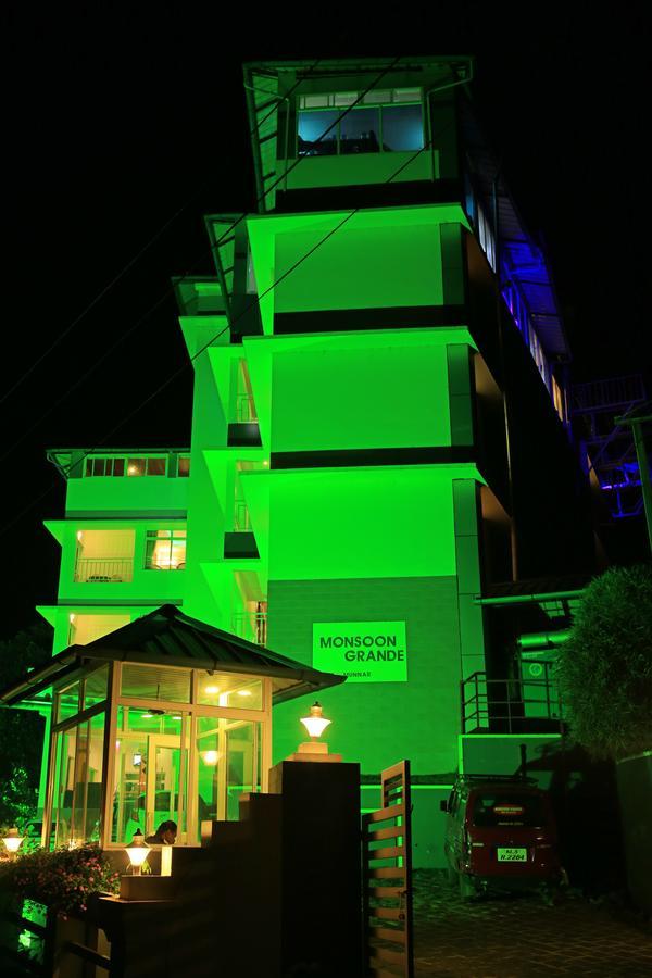 Monsoon Grande Hotel Munnar Kültér fotó